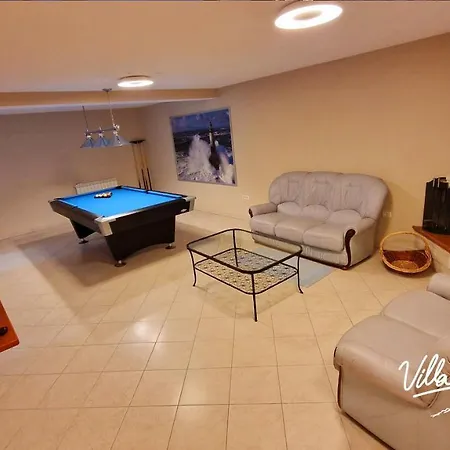 Azzurra Villa