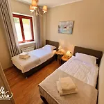 Azzurra Villa