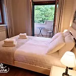 Azzurra Villa *